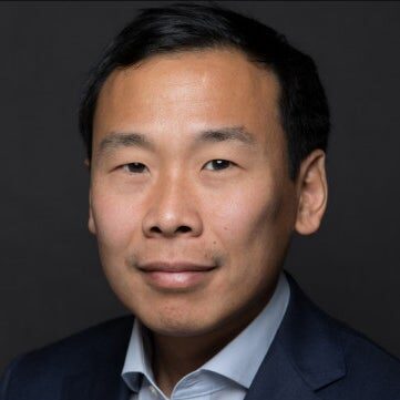 Headshot of Dan Yi